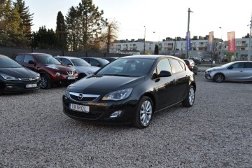 1.4 Benzyna Xenon Tempomat Cz. parkowania Klimatyzacja