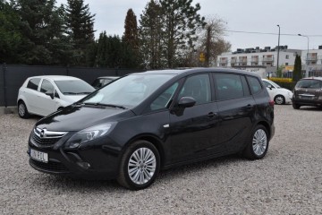 7 osobowy 1.4 Turbo Benzyna Nawigacja Tempomat Cz. parkowania