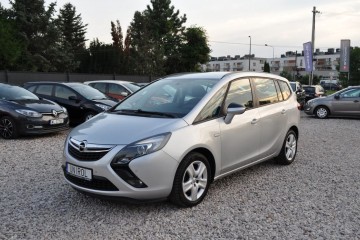 7 osobowy 1.4 Turbo Benzyna Nawigacja Tempomat Cz. parkowania