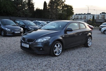 Benzyna Nawigacja Kamera