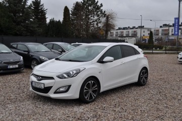 1.4 Benzyna  Klimatyzacja Cz.parkowania