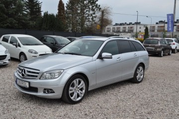 180 CGI Avangarde Automat Benzyna