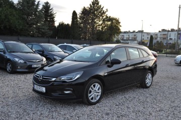 1.6 CDTI Nawigacja  Radar ACC Cz. Parkowania Kamera cofania